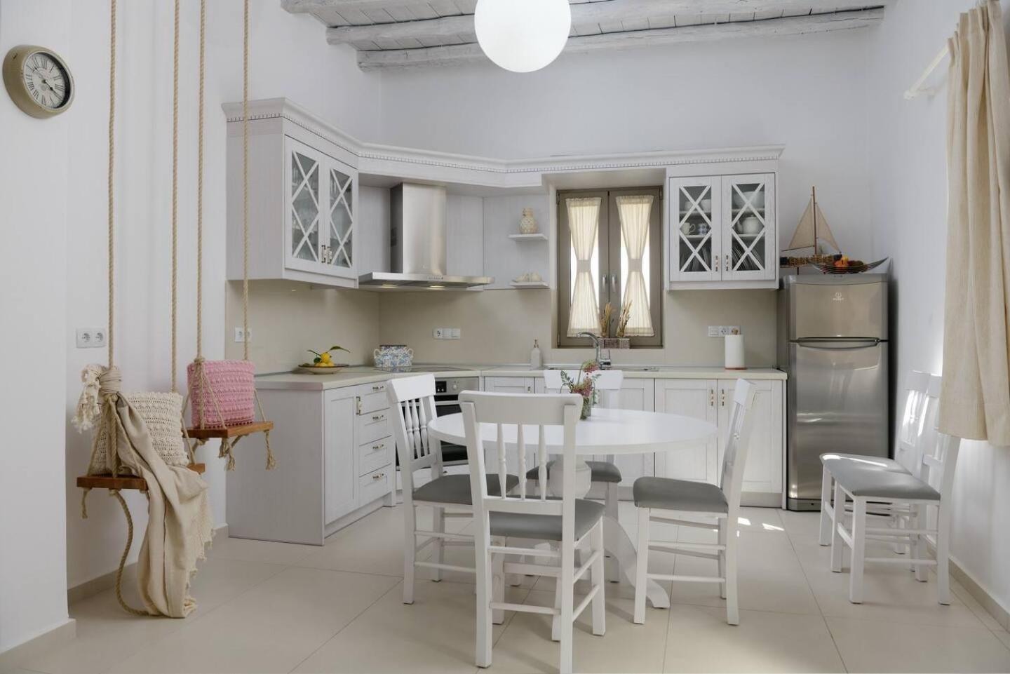 Chrisanthi Elegant Villa Пицидия Экстерьер фото