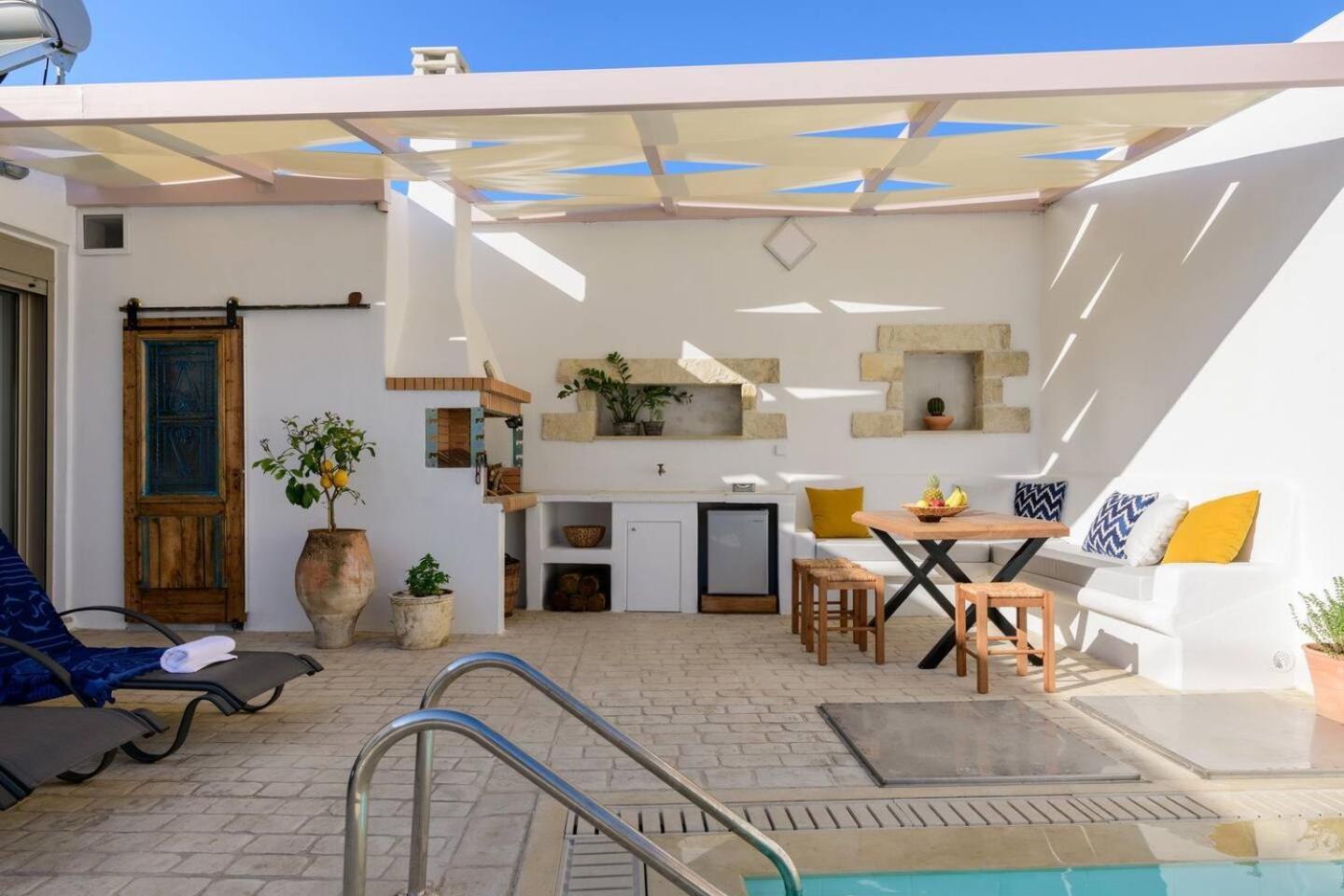 Chrisanthi Elegant Villa Пицидия Экстерьер фото