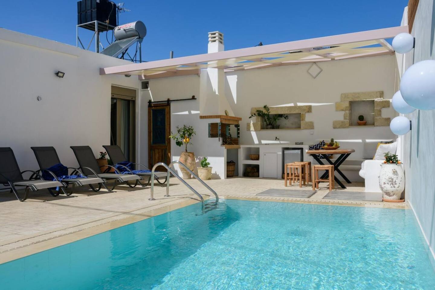 Chrisanthi Elegant Villa Пицидия Экстерьер фото